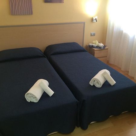 Hotel Butterfly Montecatini Terme Szoba fotó