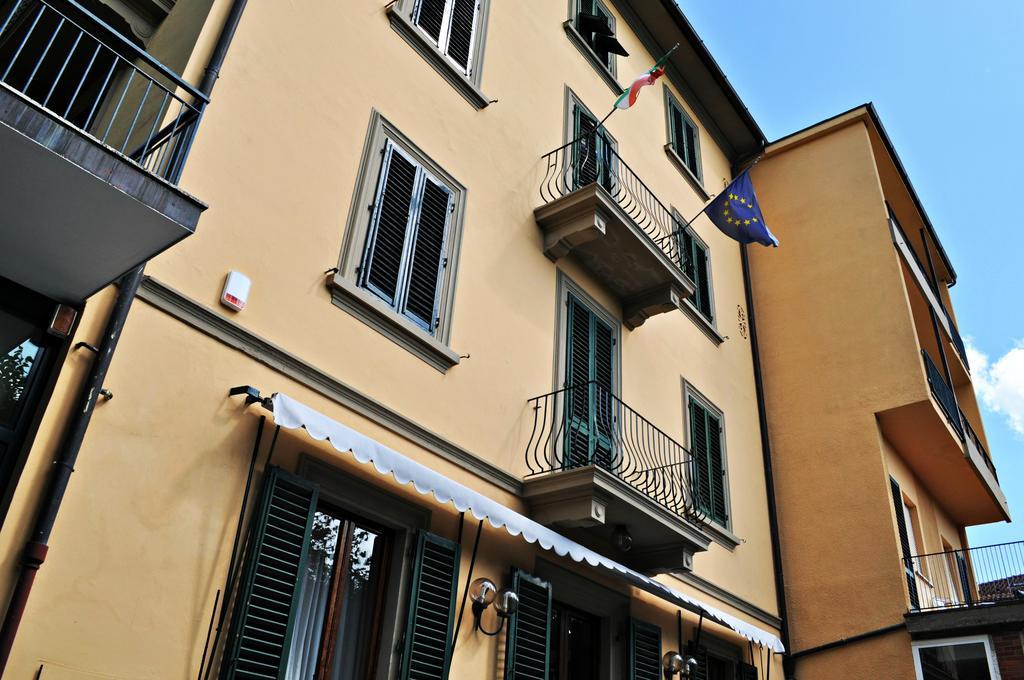 Hotel Butterfly Montecatini Terme Kültér fotó