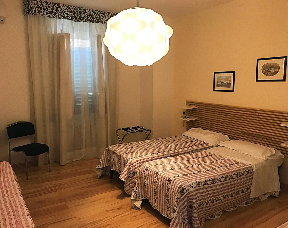 Hotel Butterfly Montecatini Terme Kültér fotó